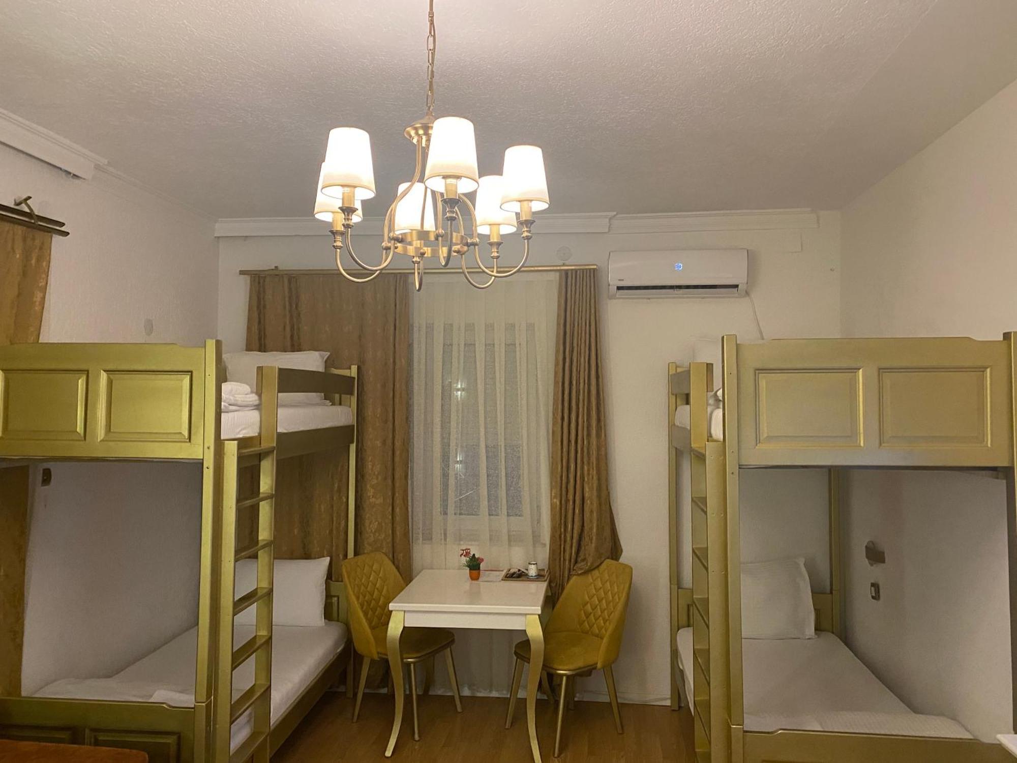 Hotel And Apartments Central City Prishtina พริสตีนา ภายนอก รูปภาพ